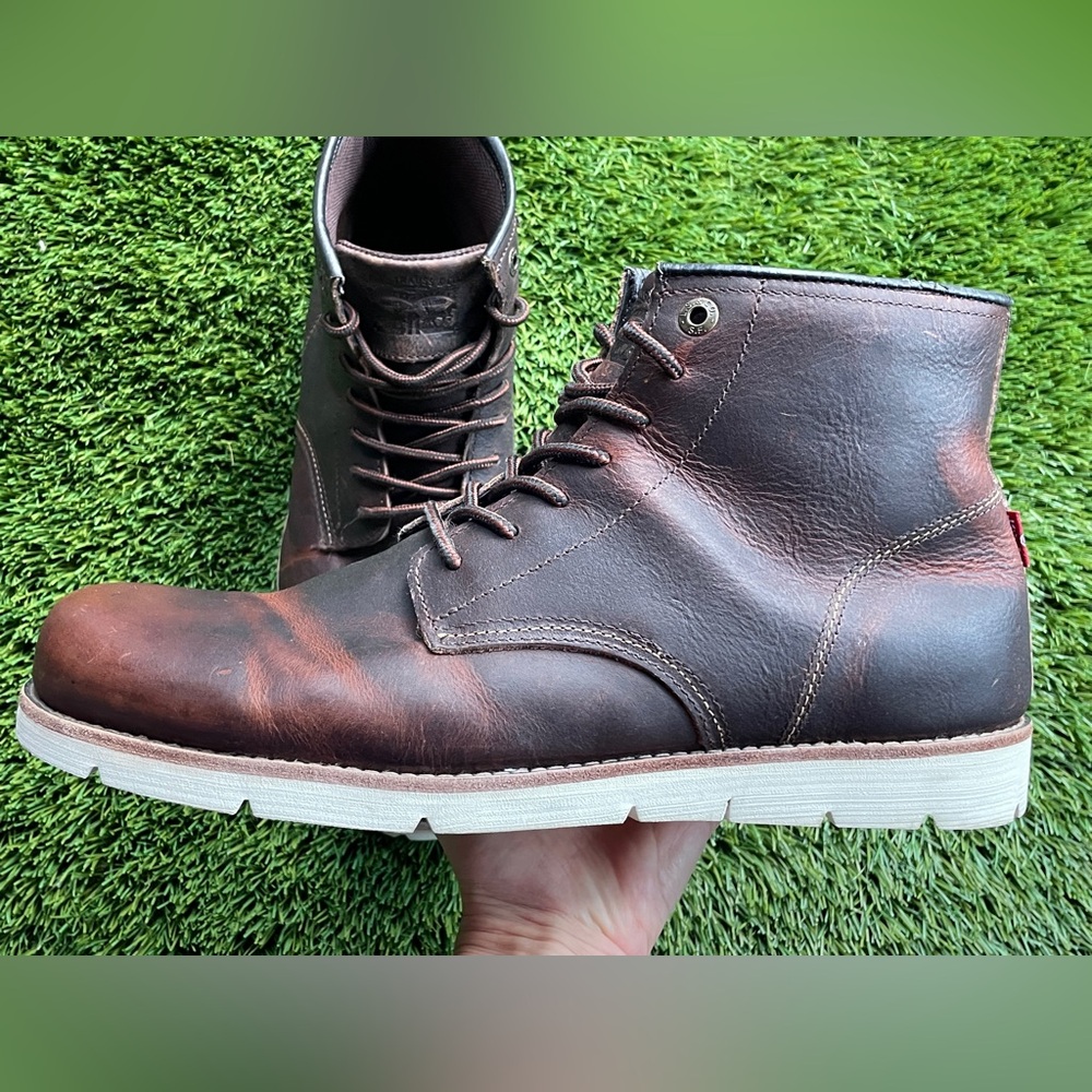 Levi’s leather brown boots, size us12/eu46